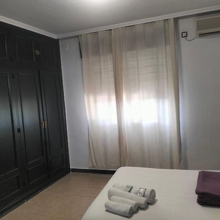 Hostal New York City Sonseca Zewnętrze zdjęcie