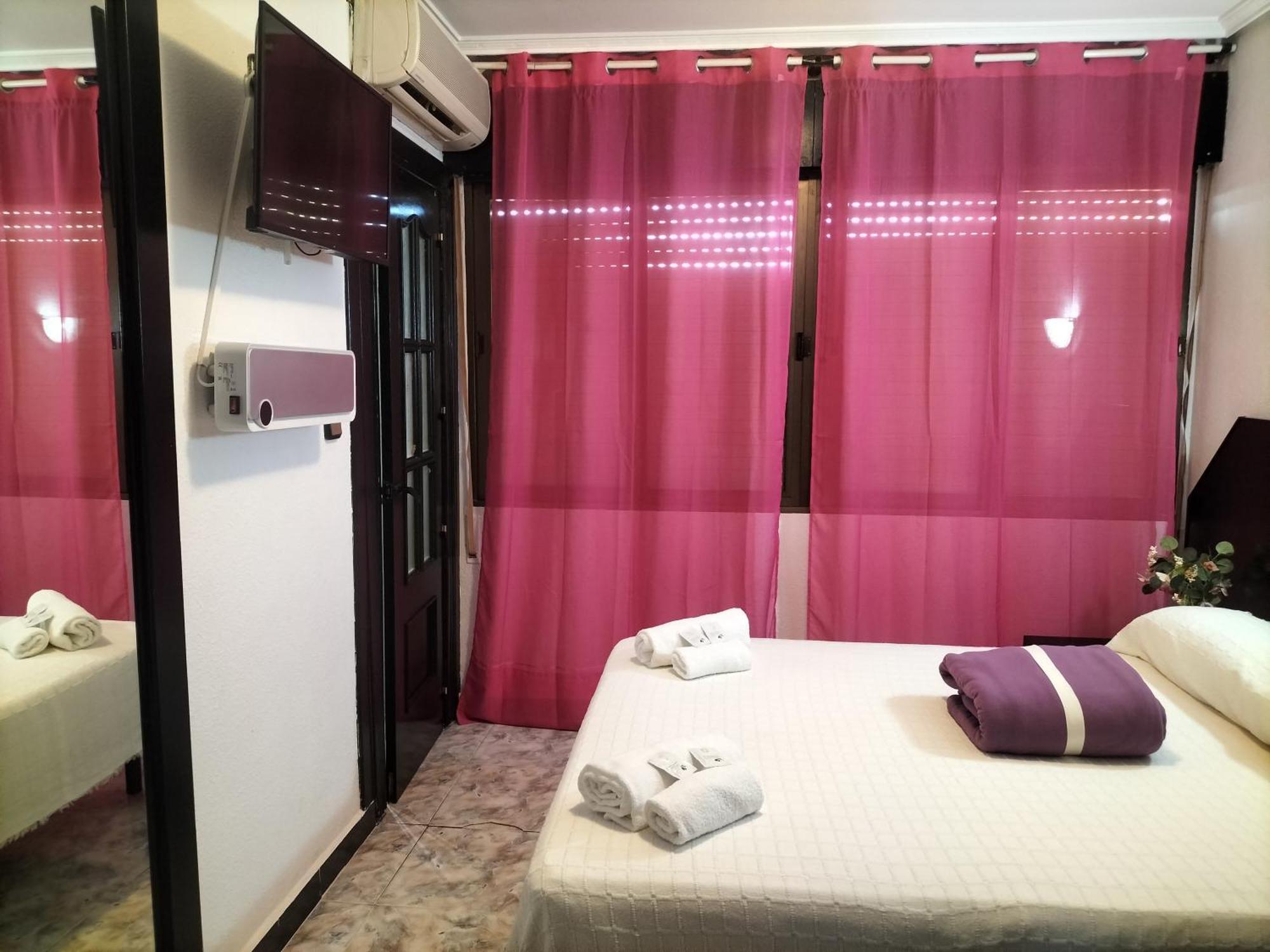 Hostal New York City Sonseca Zewnętrze zdjęcie